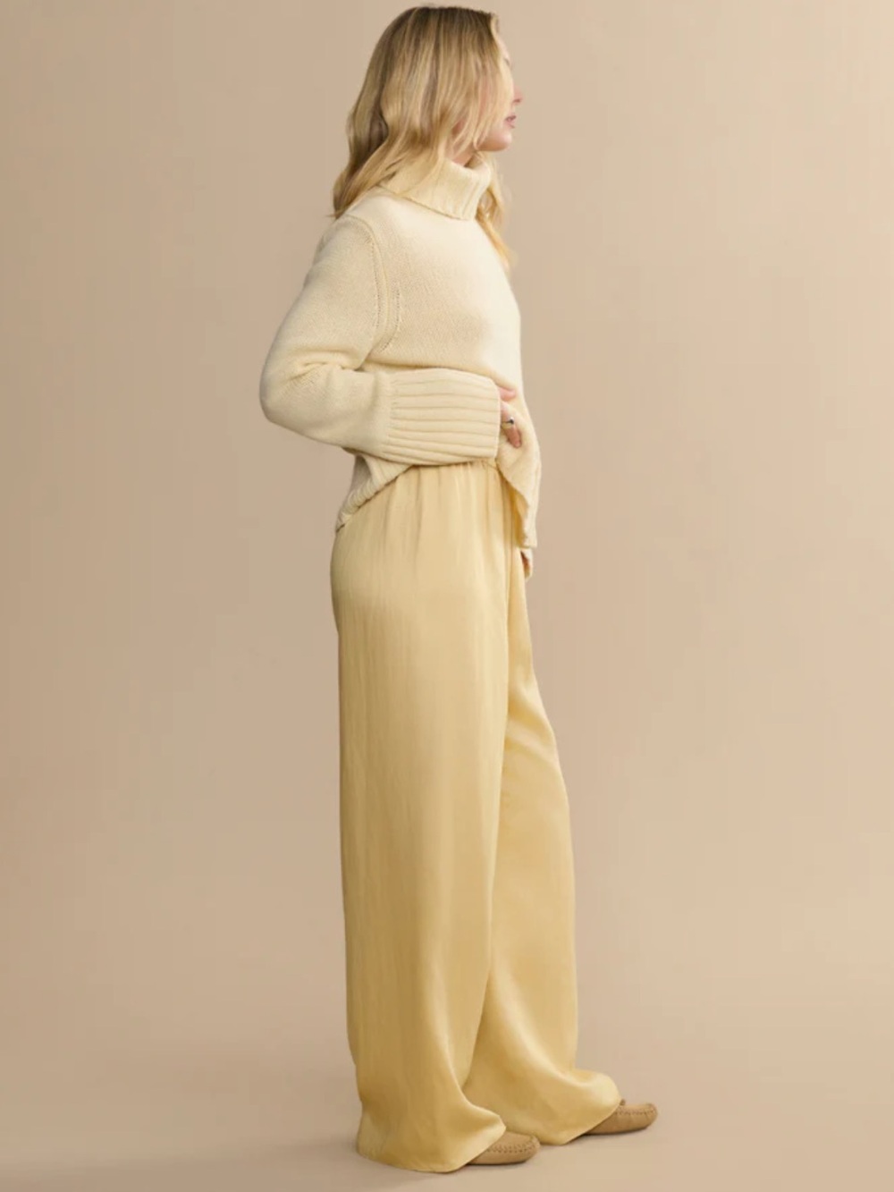 NWT Jenni Kayne Wide-Leg Lightweight Pleated Pants - buttercream